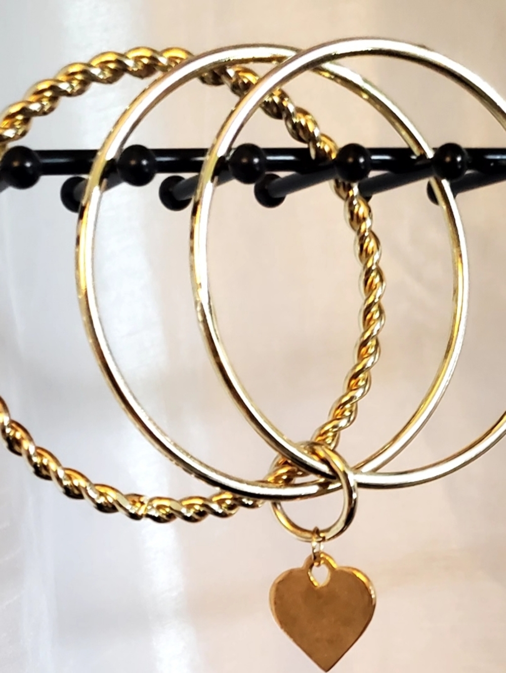 Vintage Gold Tone Brass Stackable Bangle Bracelet Set with Heart Charm - 3 Pc - Picture 3 of 3
